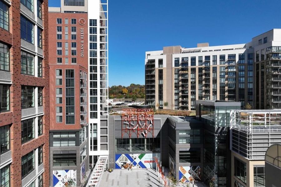 carlyle crossing apartments alexandria