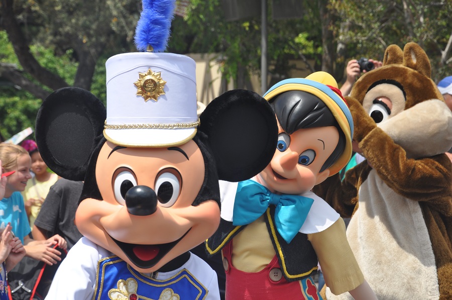 Disney_world_mickey_mouse