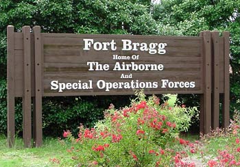Fort_Bragg_entrance_sign