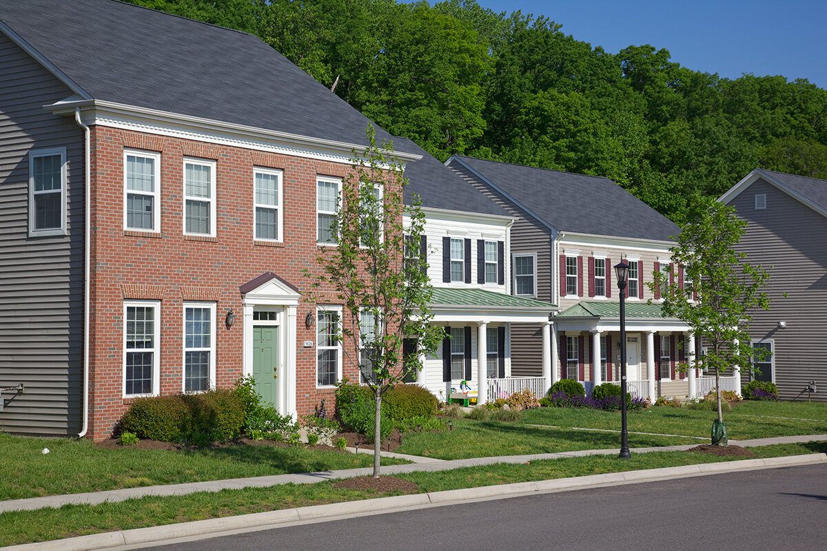 Housing_photo_from_The_Villages_at_Fort_Belvoir_website