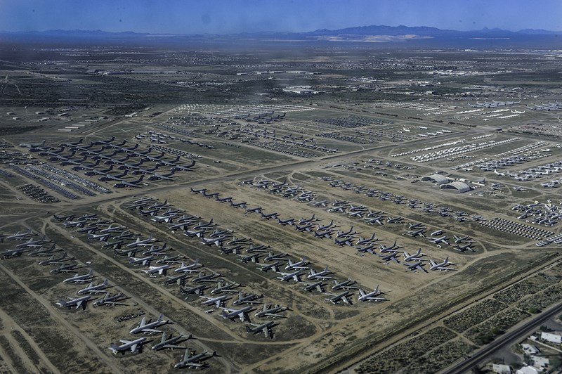 1280px-Aerial_view_of_Davis-Monthan_AFB_AMARG_in_March_2015