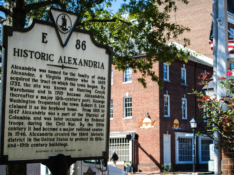 Historic_Alexandria_Sign_(2)