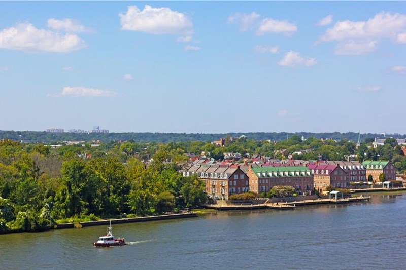 Potomac_view_of_Old_Town
